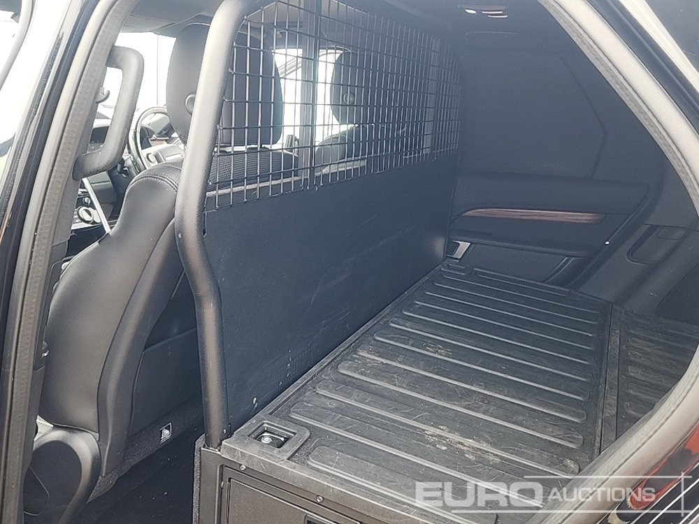 SUV 2020 Land Rover Discovery: picture 24