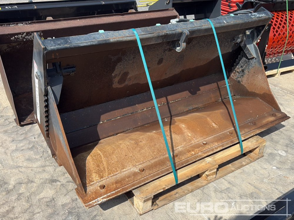 2021 Cherry 80" Hydraulic 4 in 1 Loading Bucket to suit JCB Telehandler - Bucket: picture 1 2021 Cherry 80" Hydraulic 4 in 1 Loading Bucket to suit JCB Telehandler - Bucket: picture 1