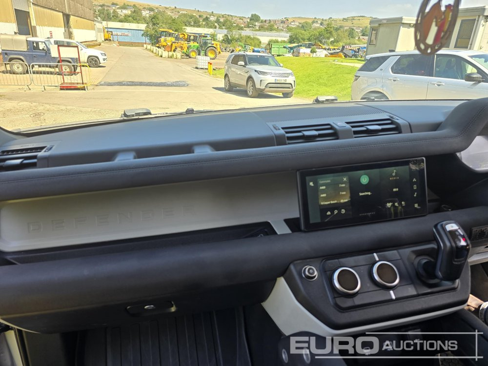 SUV 2023 Land Rover Defender 90: picture 10