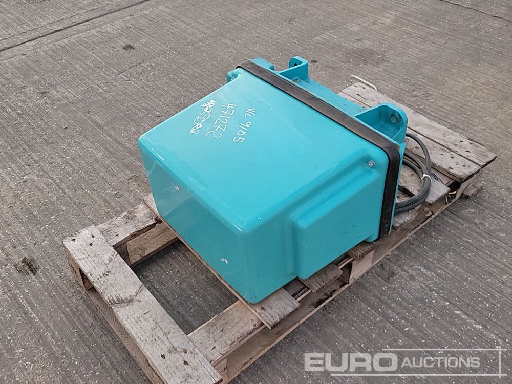 380-500 Volt Motor - Construction equipment: picture 1 380-500 Volt Motor - Construction equipment: picture 1