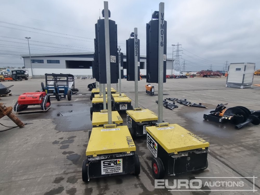 4 Way Traffic Light System - Construction equipment: picture 4 4 Way Traffic Light System - Construction equipment: picture 4