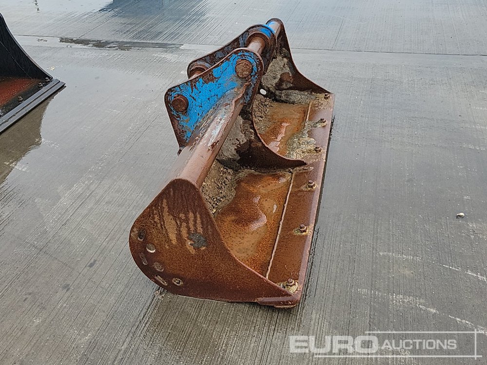 Bucket 60" Ditching Bucket 60mm Pin to suit 10 Ton Excavator: picture 6 Bucket 60" Ditching Bucket 60mm Pin to suit 10 Ton Excavator: picture 6