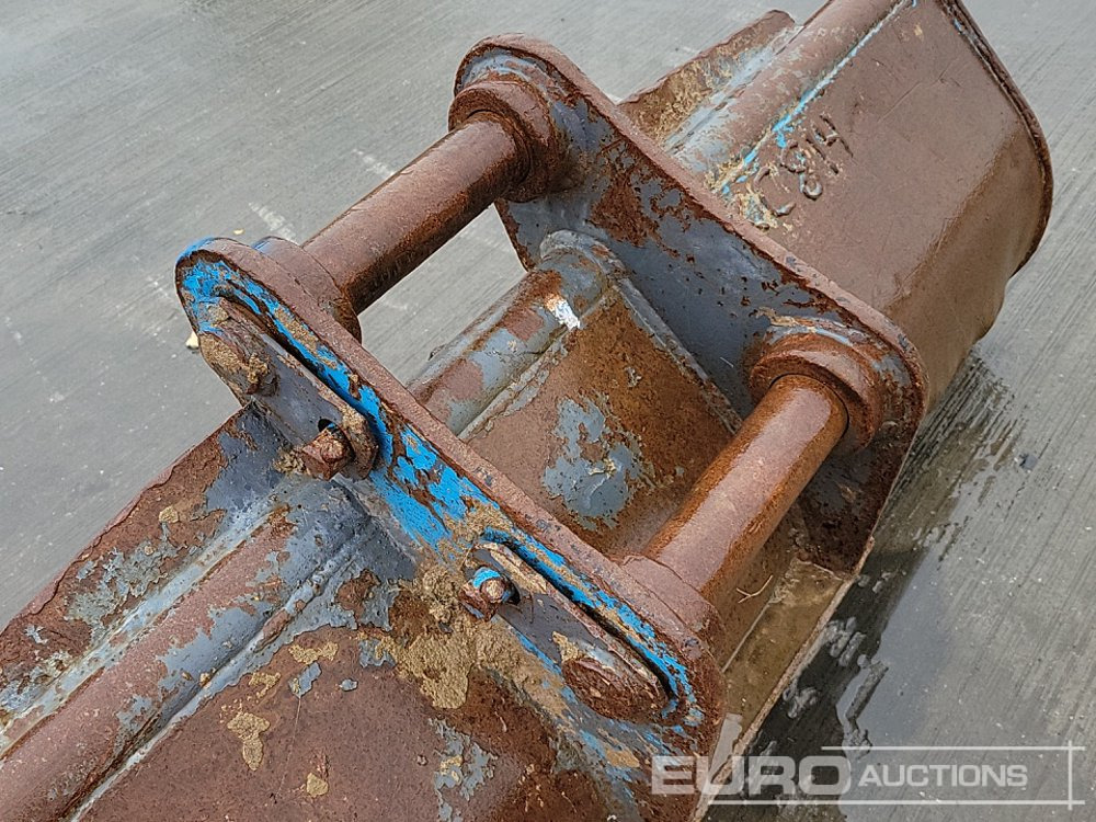 Bucket 60" Ditching Bucket 60mm Pin to suit 10 Ton Excavator: picture 12 Bucket 60" Ditching Bucket 60mm Pin to suit 10 Ton Excavator: picture 12