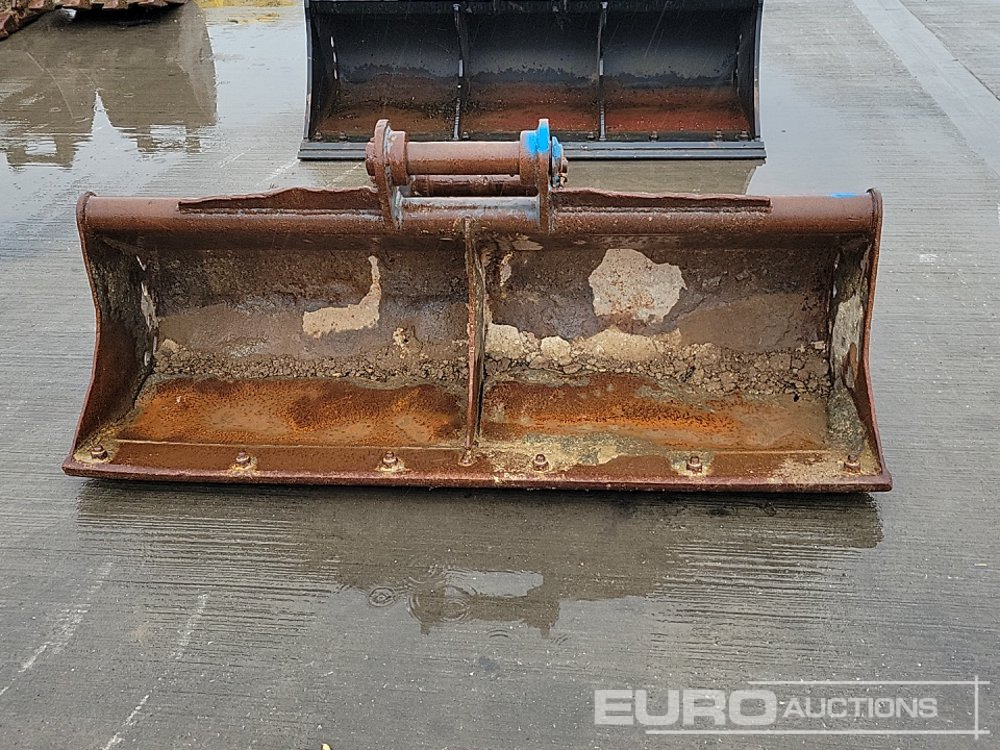 Bucket 60" Ditching Bucket 60mm Pin to suit 10 Ton Excavator: picture 8 Bucket 60" Ditching Bucket 60mm Pin to suit 10 Ton Excavator: picture 8