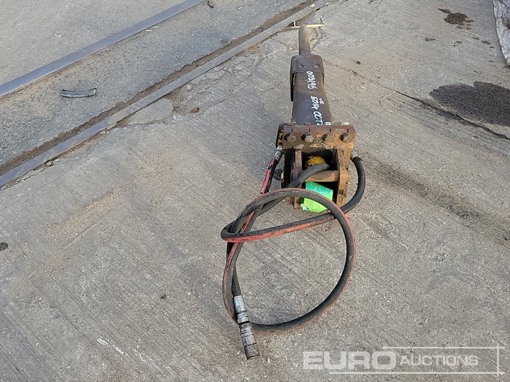 Atlas Copco SB102 - Hydraulic hammer: picture 4 Atlas Copco SB102 - Hydraulic hammer: picture 4