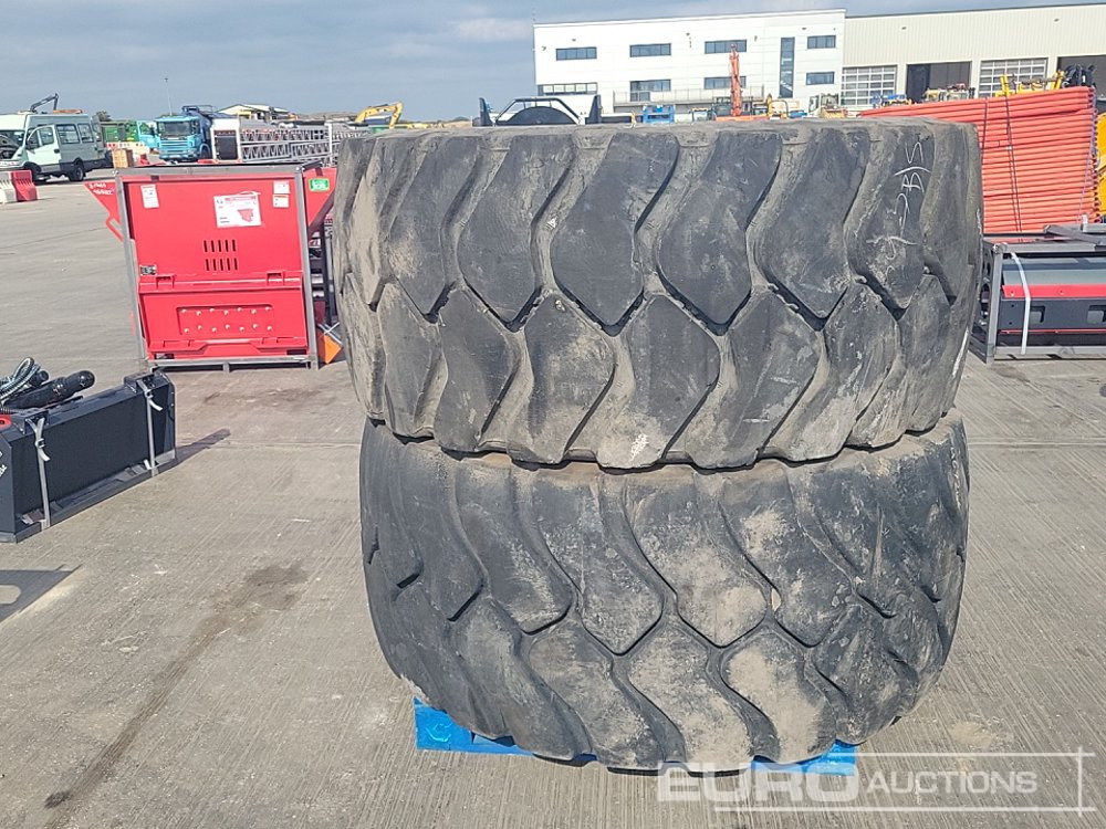 Bridgestone 29.5R25 Tyre (2 of) - Tire: picture 2 Bridgestone 29.5R25 Tyre (2 of) - Tire: picture 2