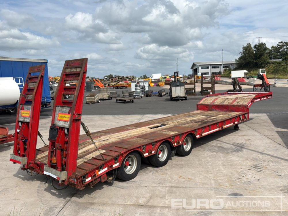 Dennison Tri Axle Stepframe Low Loader, Hydralic Ramps - Low loader semi-trailer: picture 5 Dennison Tri Axle Stepframe Low Loader, Hydralic Ramps - Low loader semi-trailer: picture 5