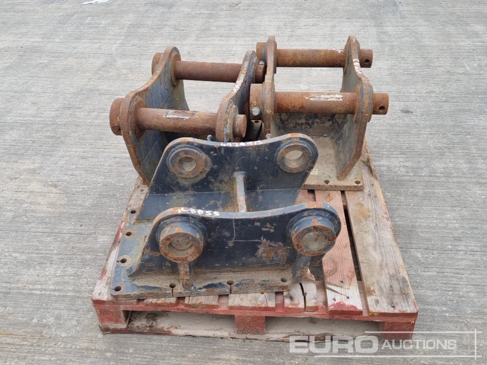 Headstock 80mm Pin to suit 20 Ton Excavator (2 of), Headstock 60mm Pin to suit 10 Ton Excavator - Hydraulic hammer: picture 2 Headstock 80mm Pin to suit 20 Ton Excavator (2 of), Headstock 60mm Pin to suit 10 Ton Excavator - Hydraulic hammer: picture 2