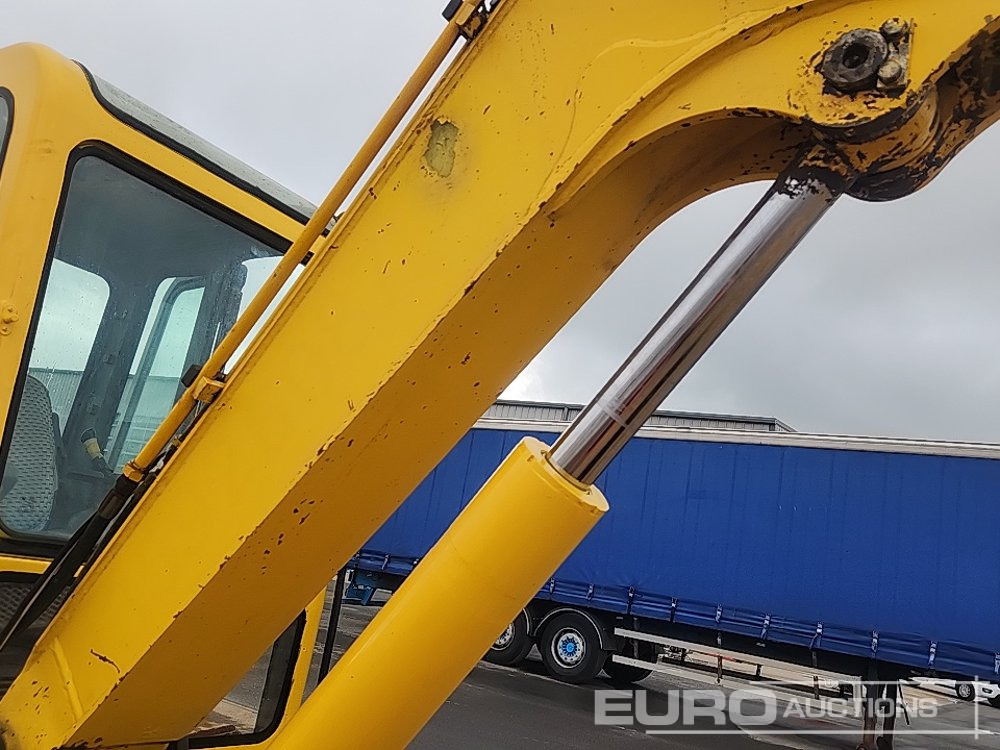 Mini excavator Hyundai R55-7: picture 26