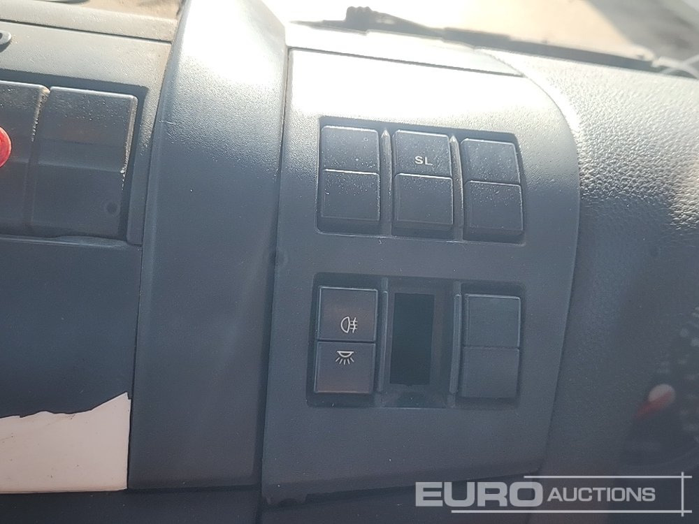 Tipper Iveco Eurocargo: picture 30