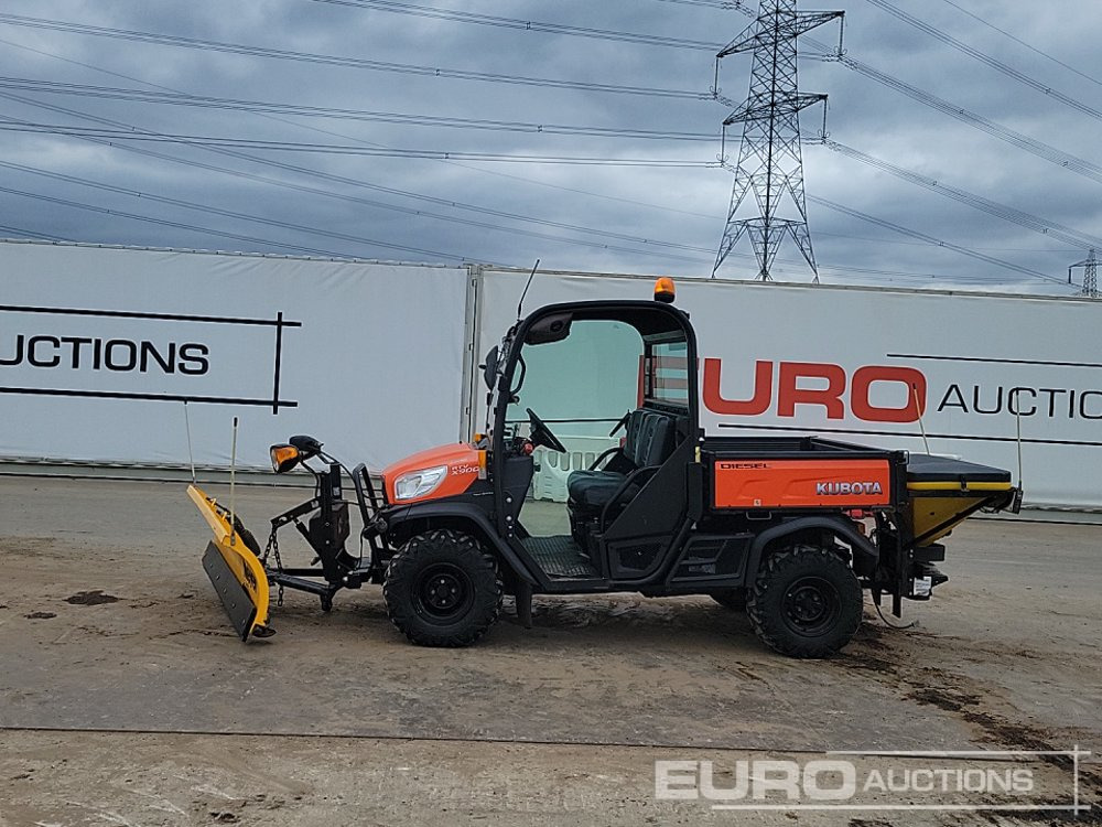 Kubota RTVX900 - Side-by-side/ ATV: picture 2 Kubota RTVX900 - Side-by-side/ ATV: picture 2