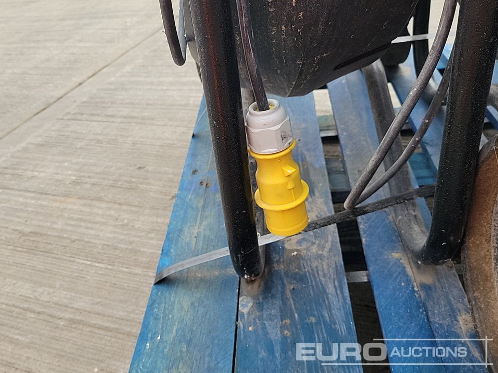 Construction equipment Rhino YWF4E-500: picture 24