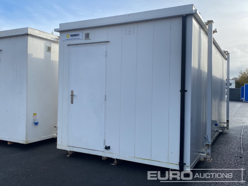 Thurston 20' x 9' Toilet Block (No Keys) (Cannot Be Reconsigned) - Shipping container: picture 4 Thurston 20' x 9' Toilet Block (No Keys) (Cannot Be Reconsigned) - Shipping container: picture 4
