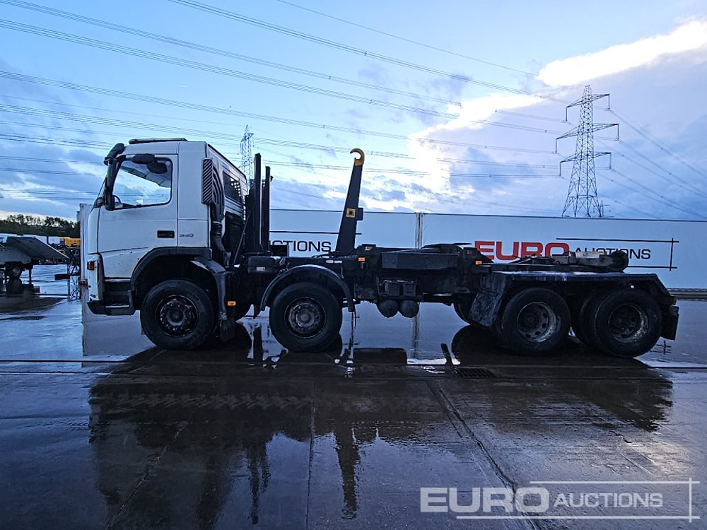Volvo FM12 340 - Hook lift truck: picture 2 Volvo FM12 340 - Hook lift truck: picture 2
