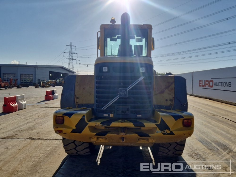Volvo L110E - Wheel loader: picture 4 Volvo L110E - Wheel loader: picture 4