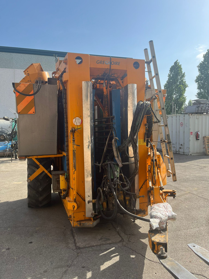 Vendemmiatrice usata Grégoire G60I - Grape harvesting machine: picture 4 Vendemmiatrice usata Grégoire G60I - Grape harvesting machine: picture 4