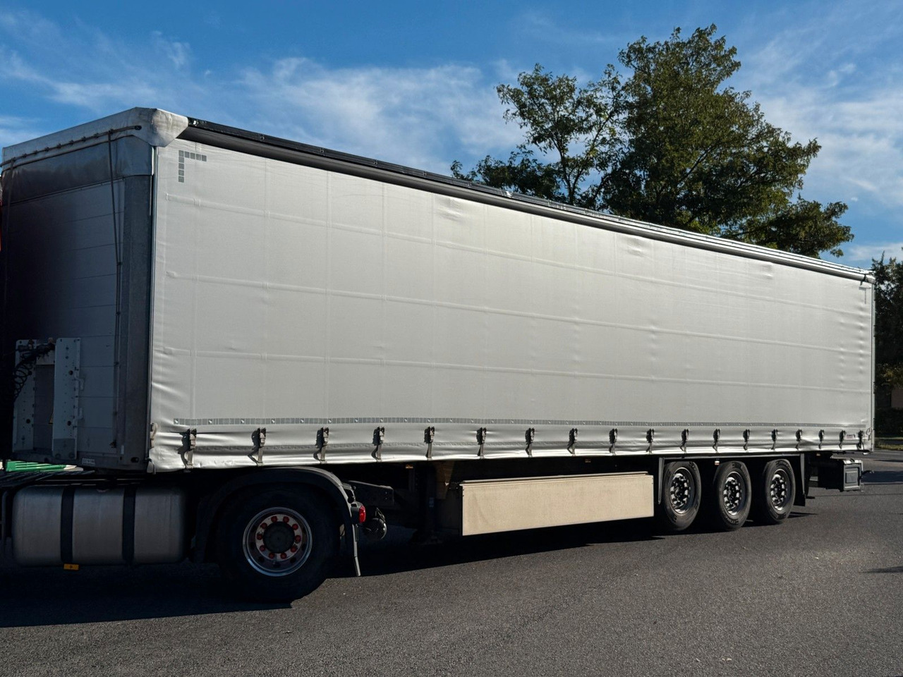 Schmitz Cargobull SCB S3T/Pallettenkasten/Liftachse - Curtainsider semi-trailer: picture 1 Schmitz Cargobull SCB S3T/Pallettenkasten/Liftachse - Curtainsider semi-trailer: picture 1