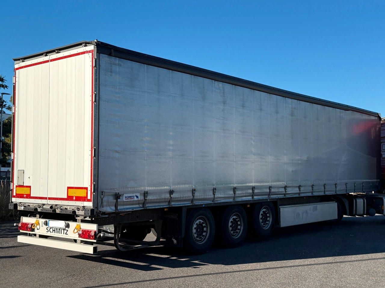 Schmitz Cargobull SCB S3T/Pallettenkasten/Liftachse - Curtainsider semi-trailer: picture 2 Schmitz Cargobull SCB S3T/Pallettenkasten/Liftachse - Curtainsider semi-trailer: picture 2