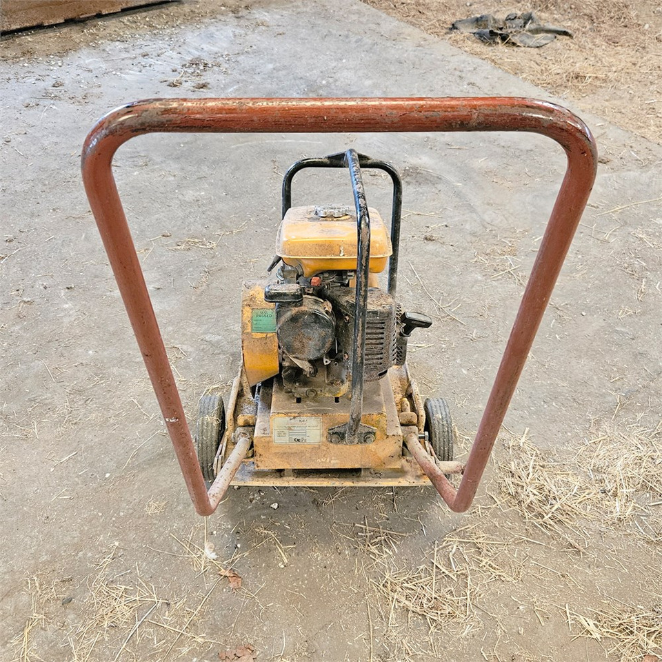 ABC 510 - Vibratory plate: picture 4 ABC 510 - Vibratory plate: picture 4