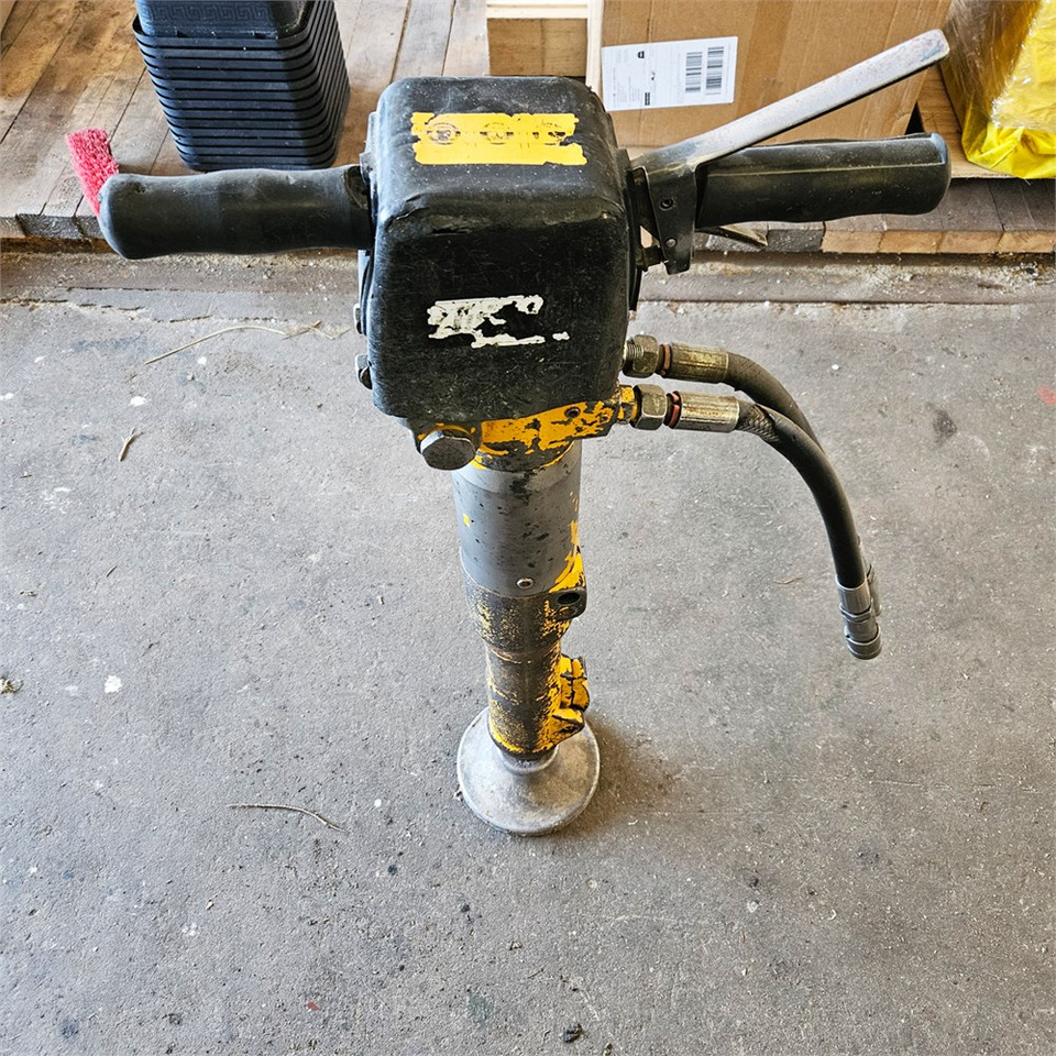 Atlas Copco LP 13-30 P - Construction equipment: picture 4 Atlas Copco LP 13-30 P - Construction equipment: picture 4