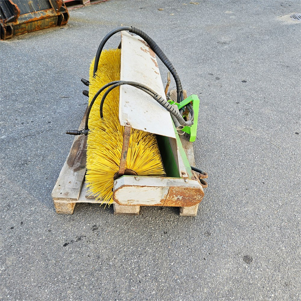 Egholm SK 120 - Broom: picture 1 Egholm SK 120 - Broom: picture 1