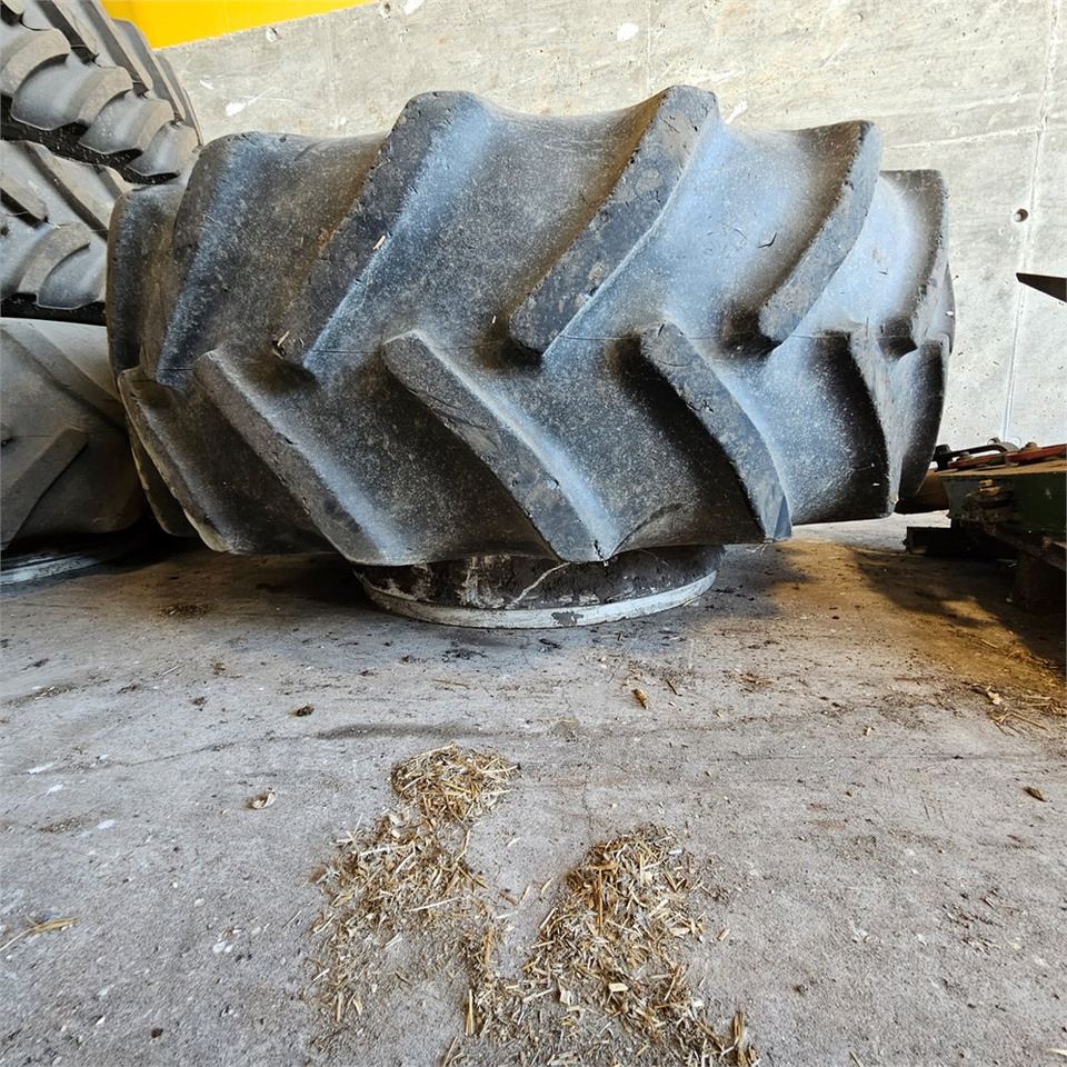 Goodyear 580/70R38 - Farm tractor: picture 2 Goodyear 580/70R38 - Farm tractor: picture 2