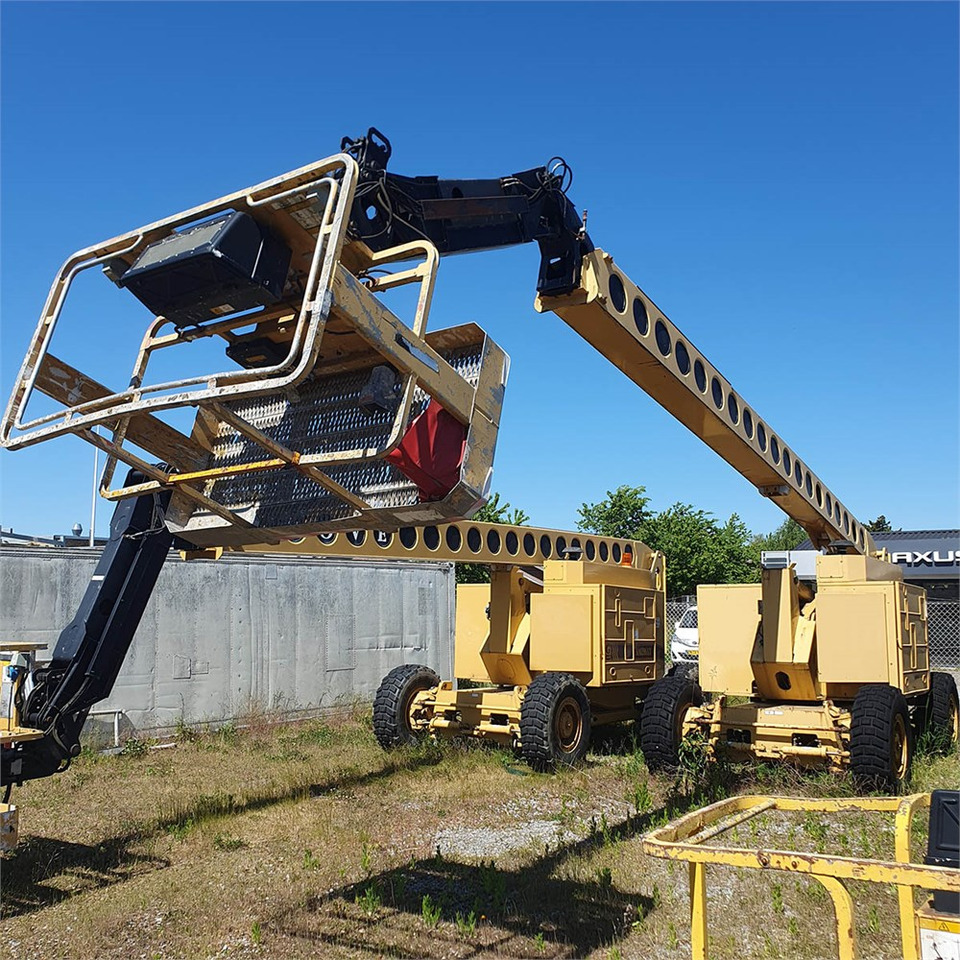 Grove AMZ86 XT - Articulated boom: picture 1 Grove AMZ86 XT - Articulated boom: picture 1