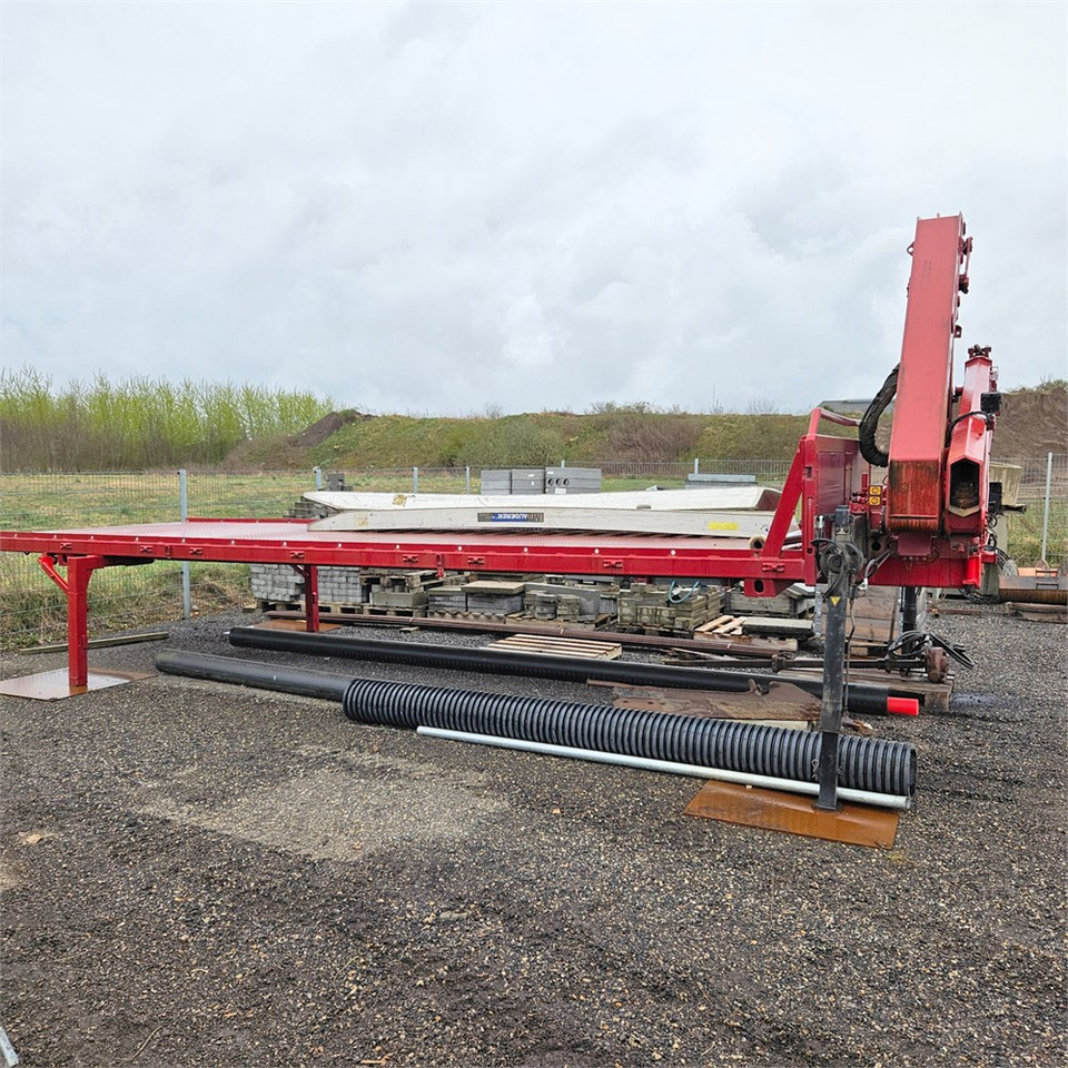 HMF 1220 4K - Flatbed body: picture 2 HMF 1220 4K - Flatbed body: picture 2