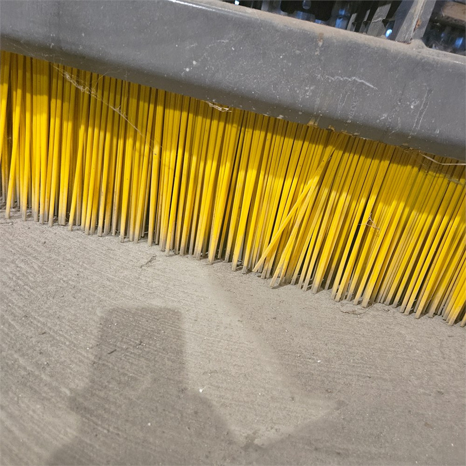 HOLMS HB - 2,0 - Broom: picture 3 HOLMS HB - 2,0 - Broom: picture 3