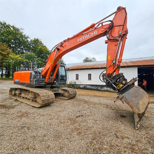 Hitachi ZX210 LC-6 - Crawler excavator: picture 5 Hitachi ZX210 LC-6 - Crawler excavator: picture 5
