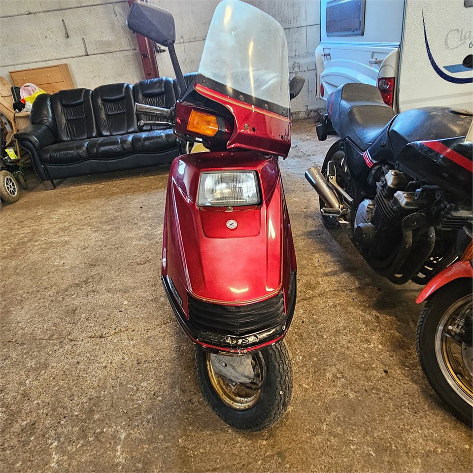 Motorcycle Honda 250 Spacy: picture 7