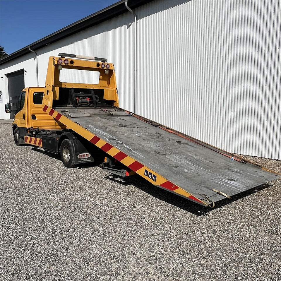 Iveco Daily 70c - Tow truck: picture 2 Iveco Daily 70c - Tow truck: picture 2