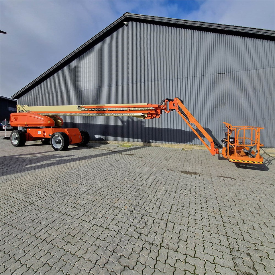 JLG 1350SJP - Telescopic boom: picture 1 JLG 1350SJP - Telescopic boom: picture 1
