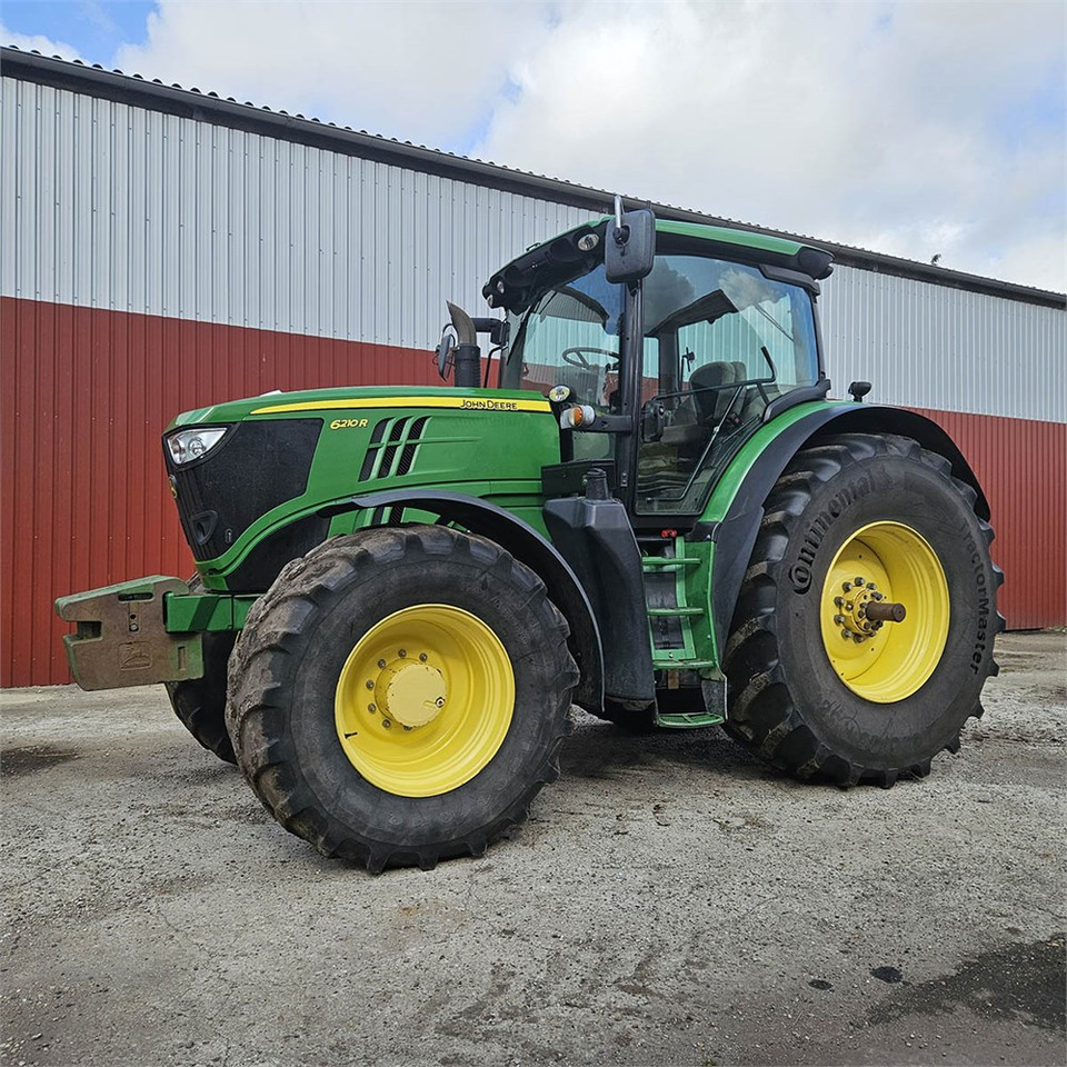 John Deere 6210 R - Farm tractor: picture 1 John Deere 6210 R - Farm tractor: picture 1