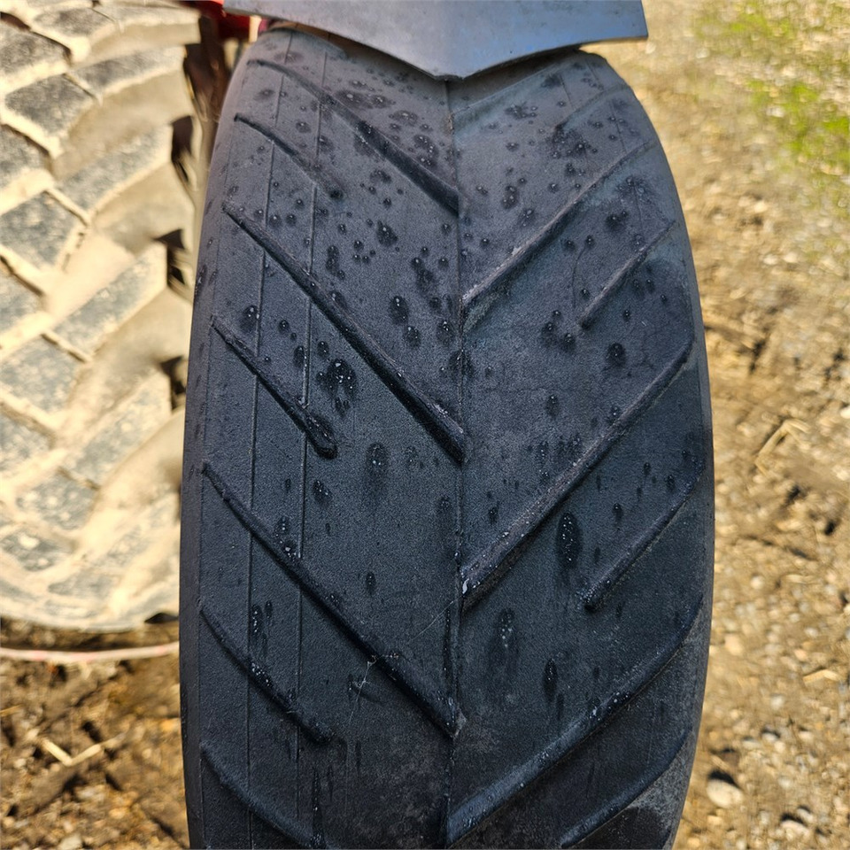 Lease a Kverneland Optima E-drive 8 Kverneland Optima E-drive 8: picture 30 Lease a Kverneland Optima E-drive 8 Kverneland Optima E-drive 8: picture 30