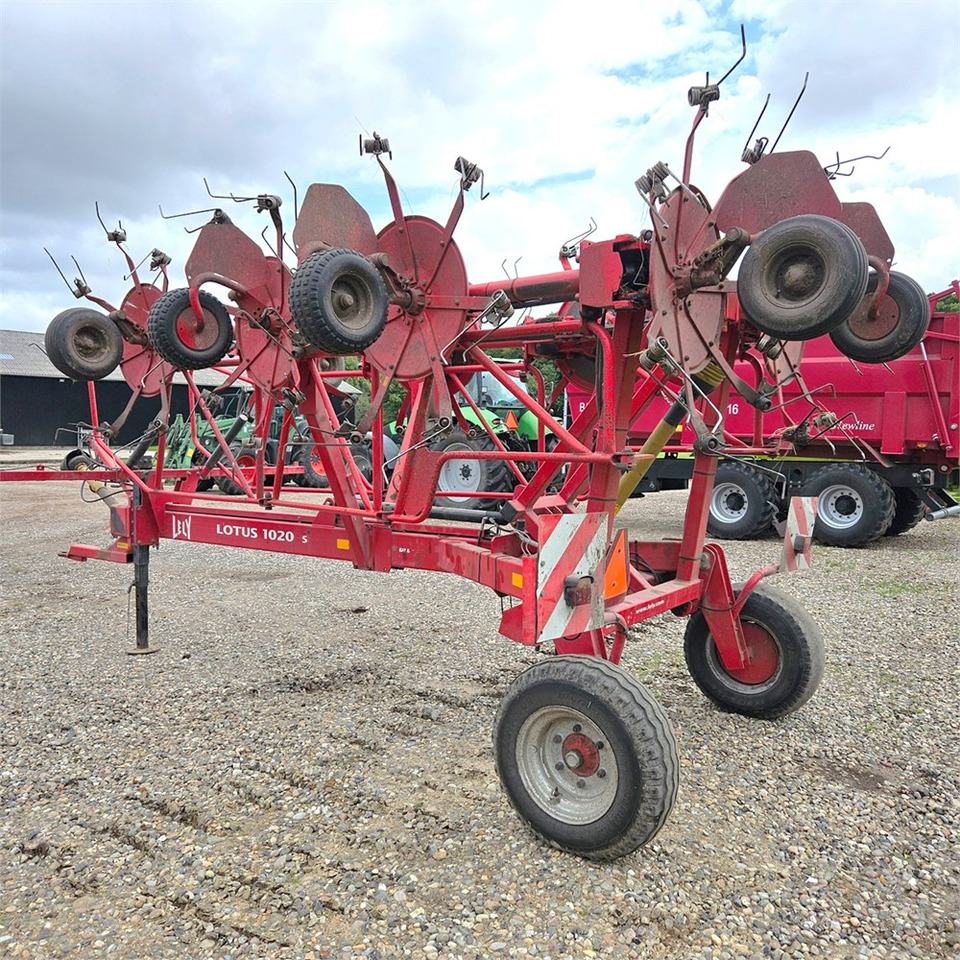 LELY Lotus 1020 s - Hay and forage equipment: picture 5 LELY Lotus 1020 s - Hay and forage equipment: picture 5