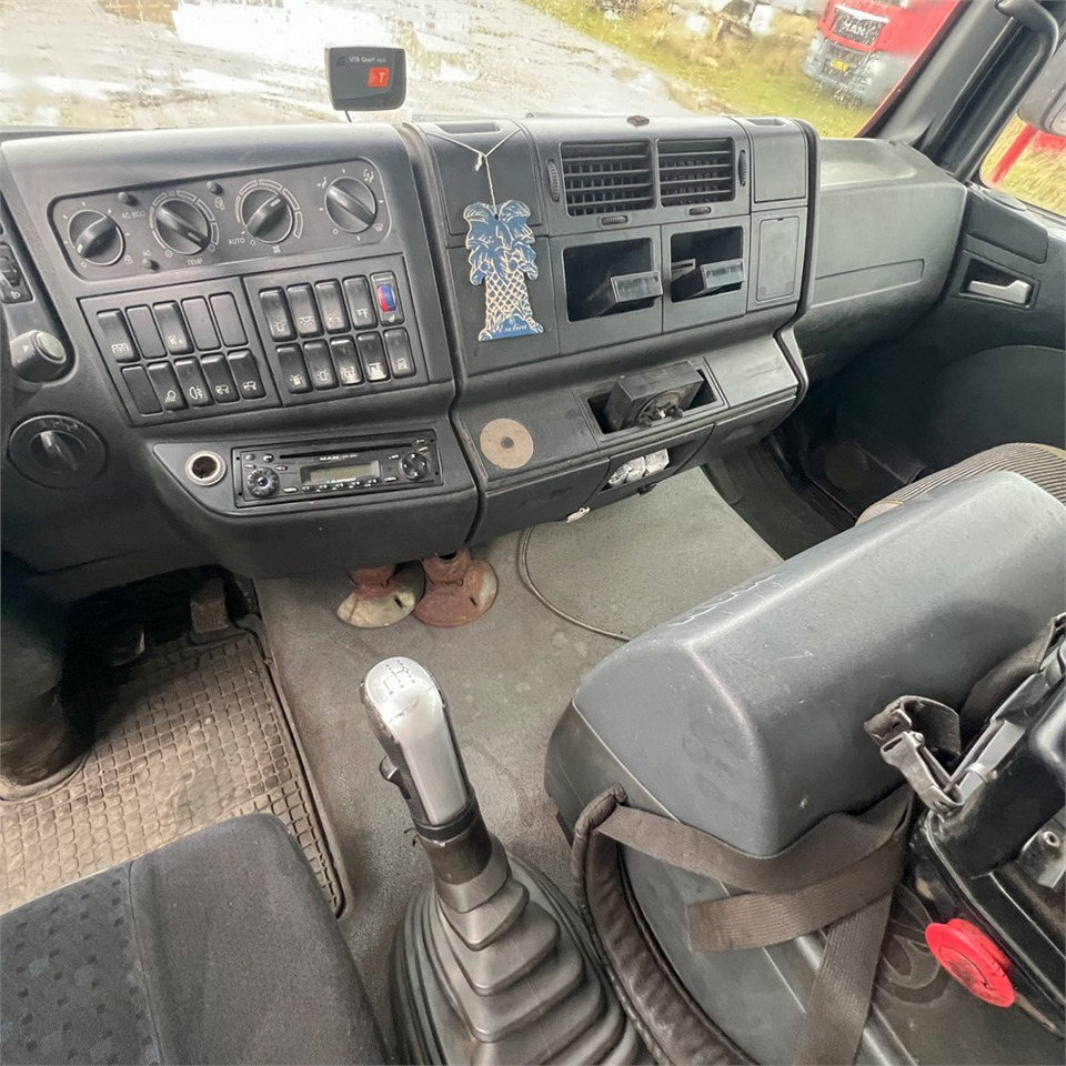 Tipper, Crane truck MAN TGA 8x4 Hydrodrive: picture 20