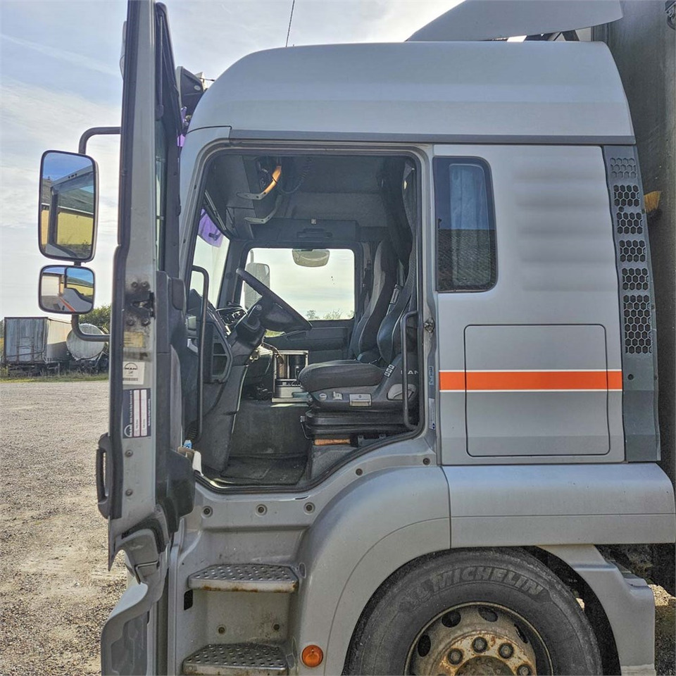 Box truck MAN Tg a 26.350: picture 9