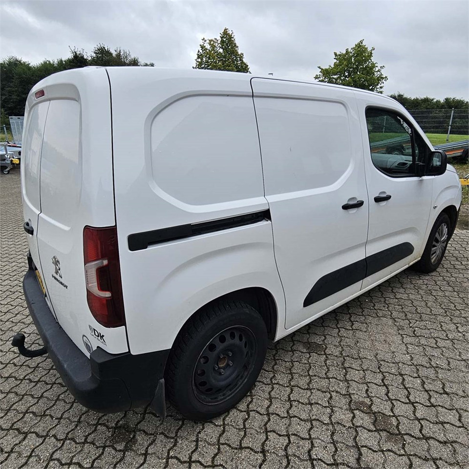 Small van Peugeot Partner 1,5 Blue HDI 100 L1: picture 6