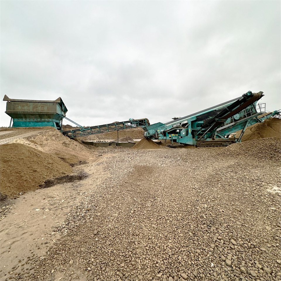 Powerscreen Chieftain 2400 - Screener: picture 3 Powerscreen Chieftain 2400 - Screener: picture 3
