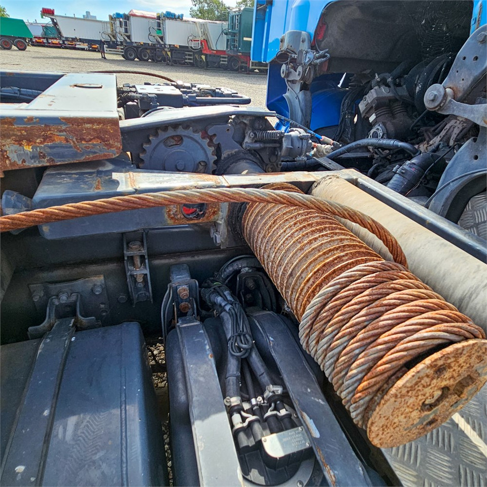 Container transporter/ Swap body truck Scania R500: picture 30