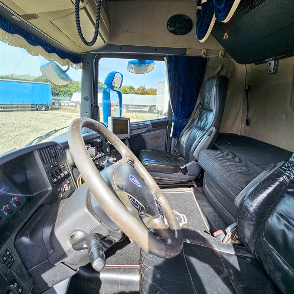 Container transporter/ Swap body truck Scania R500: picture 15