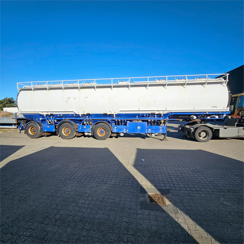 Welgro 97WSL43-32 Food tank - Tank semi-trailer: picture 2 Welgro 97WSL43-32 Food tank - Tank semi-trailer: picture 2