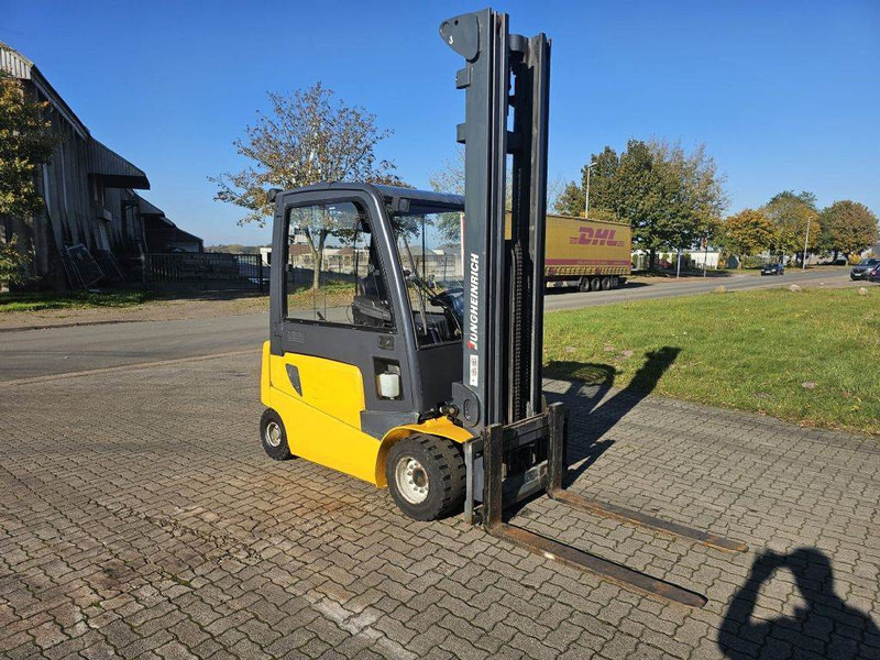 Jungheinrich EFG430 - Electric forklift: picture 4 Jungheinrich EFG430 - Electric forklift: picture 4