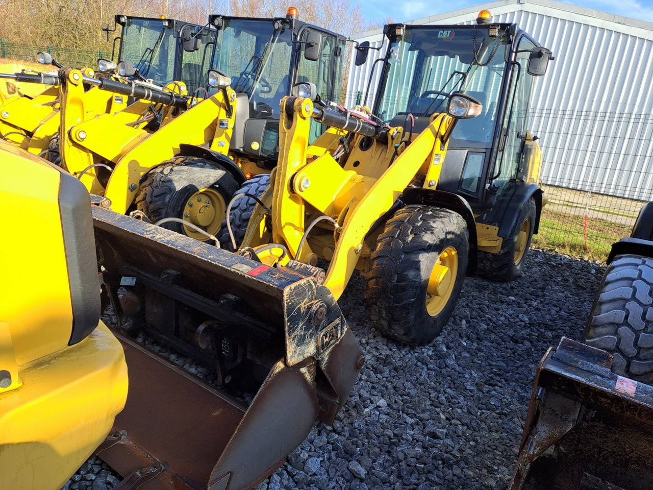 CAT 906M - Wheel loader: picture 1 CAT 906M - Wheel loader: picture 1
