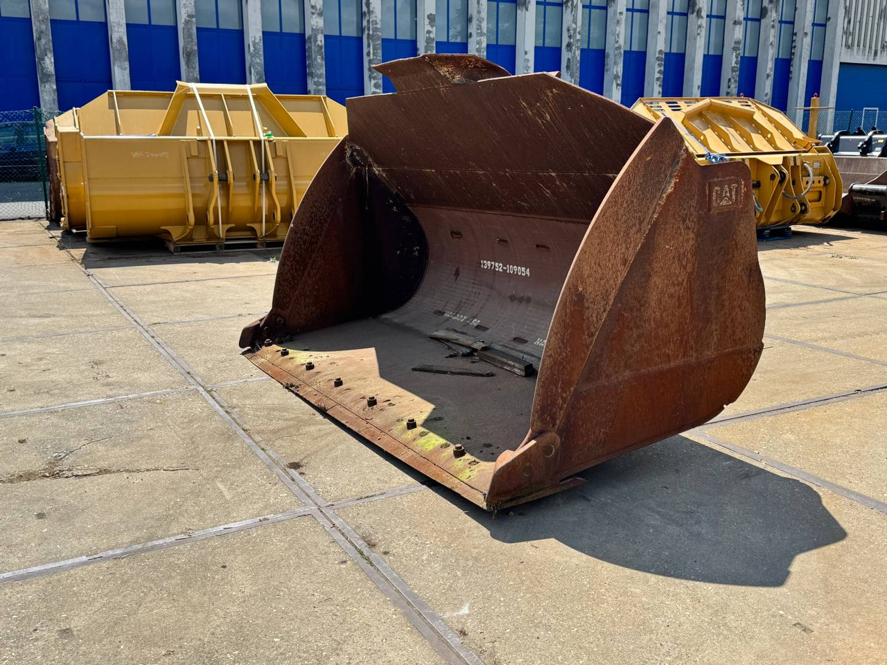 CAT BUCKET GP / 5 CU M / FOR FUSION COUPLER - Bucket: picture 1 CAT BUCKET GP / 5 CU M / FOR FUSION COUPLER - Bucket: picture 1