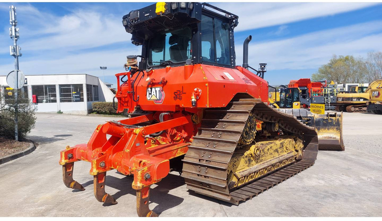 CAT D5 - Bulldozer: picture 3 CAT D5 - Bulldozer: picture 3