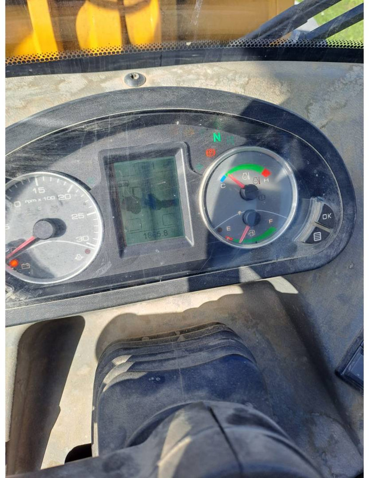 MECALAC AX1000 - Skid steer loader: picture 5 MECALAC AX1000 - Skid steer loader: picture 5