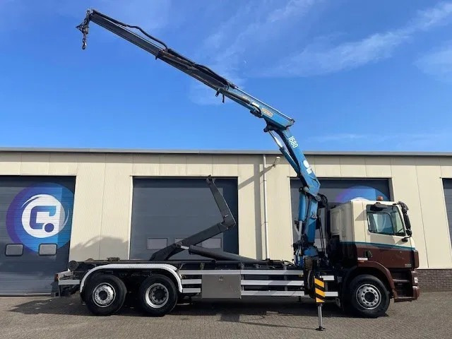 DAF CF 85.340 6X2 Euro 3 - Haakarm containersystem - Hooklift - Abrollkipper - Year 2004 - HMF 1680-K2 Crane - Grua - Ladekran - Autolaadkraan - Hook lift truck, Crane truck: picture 5 DAF CF 85.340 6X2 Euro 3 - Haakarm containersystem - Hooklift - Abrollkipper - Year 2004 - HMF 1680-K2 Crane - Grua - Ladekran - Autolaadkraan - Hook lift truck, Crane truck: picture 5
