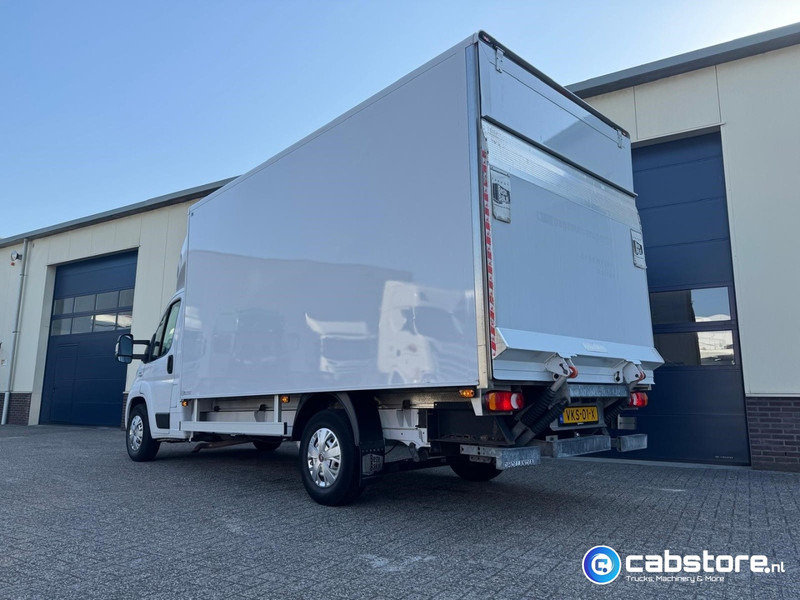 Fiat Ducato 2.3 Multijet 160 Pk Euro 6 - Bouwjaar 2021 - Handgeschakeld 6 speed - Airco - 3 zitplaatsen - Laadklep - Box truck: picture 3 Fiat Ducato 2.3 Multijet 160 Pk Euro 6 - Bouwjaar 2021 - Handgeschakeld 6 speed - Airco - 3 zitplaatsen - Laadklep - Box truck: picture 3